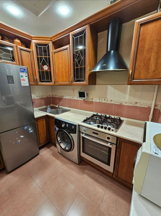 Сдам на длительный срок 2х комнатную квартиру 57кв.м Казыбек ди Дом 92