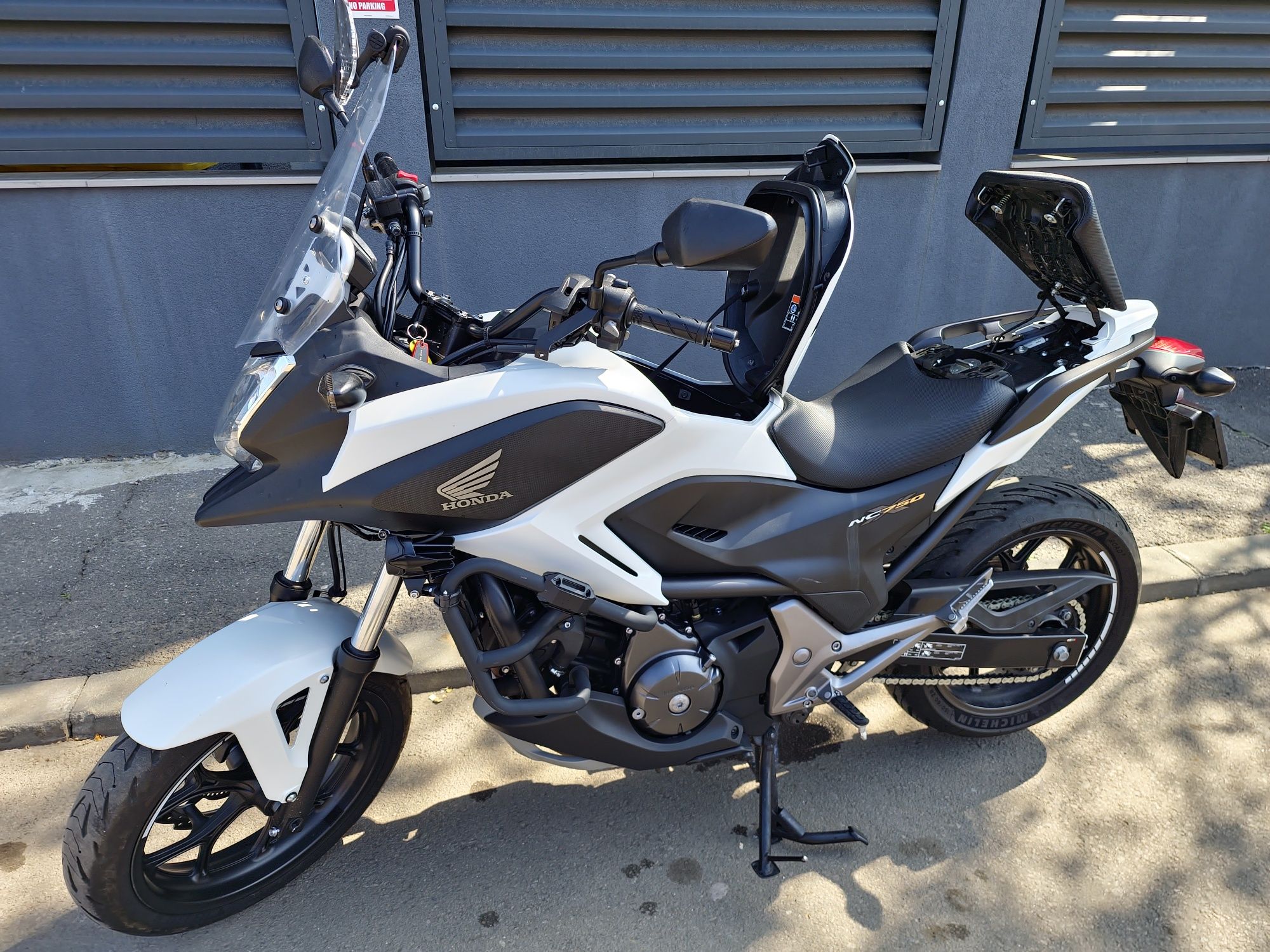 Honda NC 750X DCT (cutie de viteze automată) cu ABS,  2015