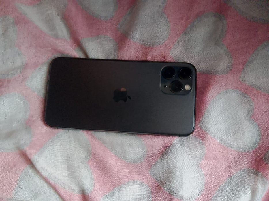 Айфон  11 про 256г