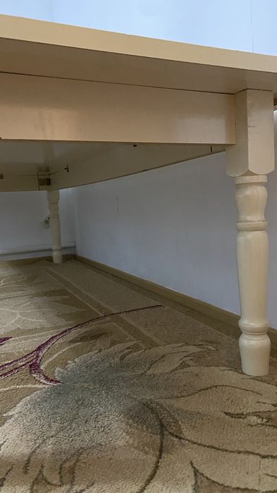 Продам стол