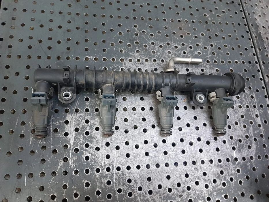 rampa cu injectoare 1.2 b z12xe opel agila corsa c astra g 0280155965