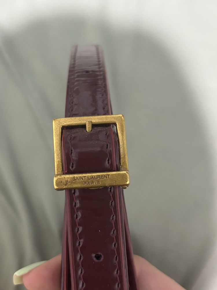 Червена чанта ysl