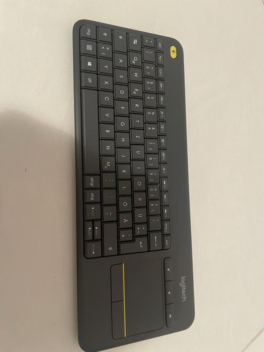 Tastatura Logitech K400