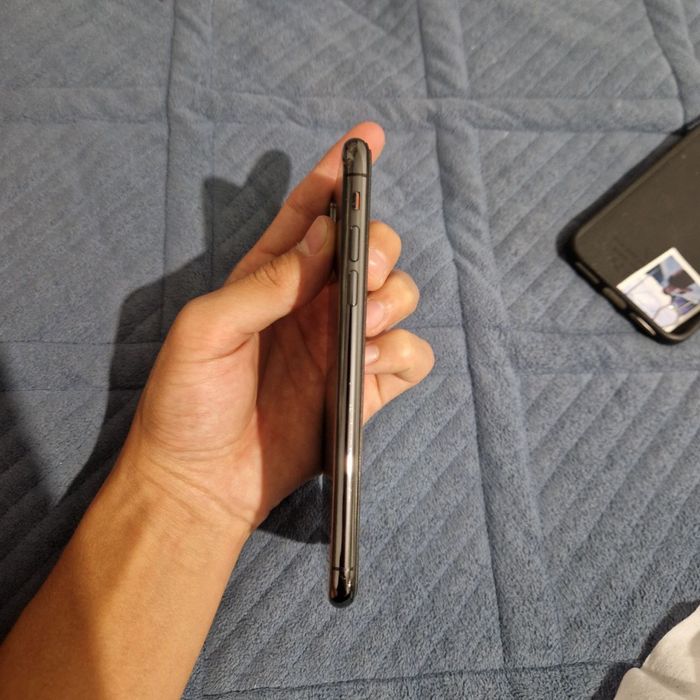 iPhone X продается, напишите на вацап