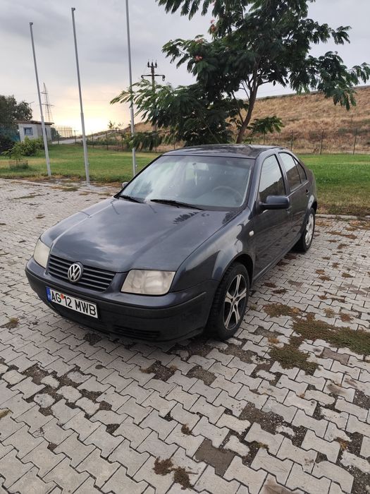 Volskwagen Bora 1.6 16v