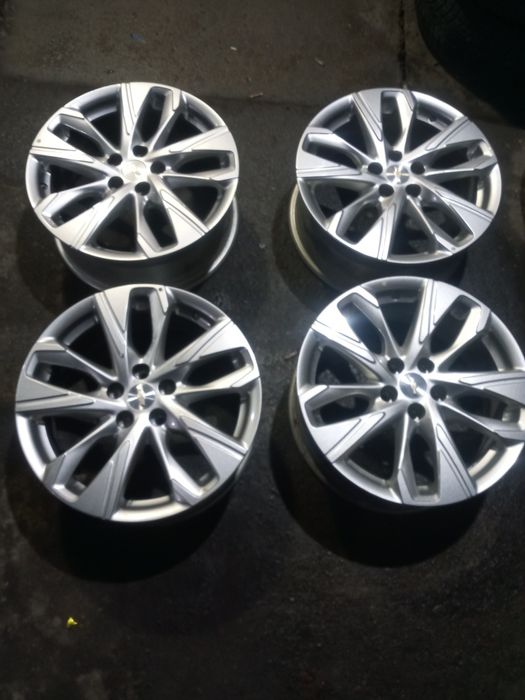 Treker Diska Sotiladi R17