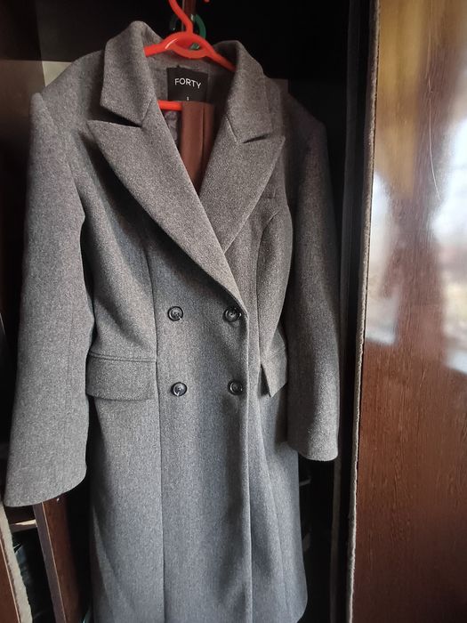 Пальто шерстяное