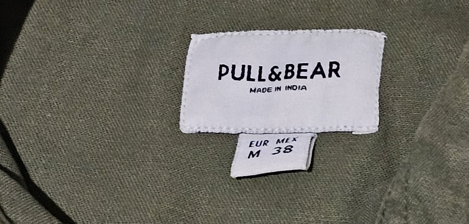 Cămașă Pull&Bear Bărbați 100% cotton
Marime M
In stare foarte buna