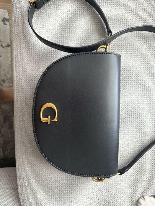 Дамска чанта Guess
