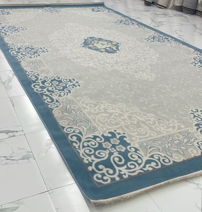 Продам ковёр новый