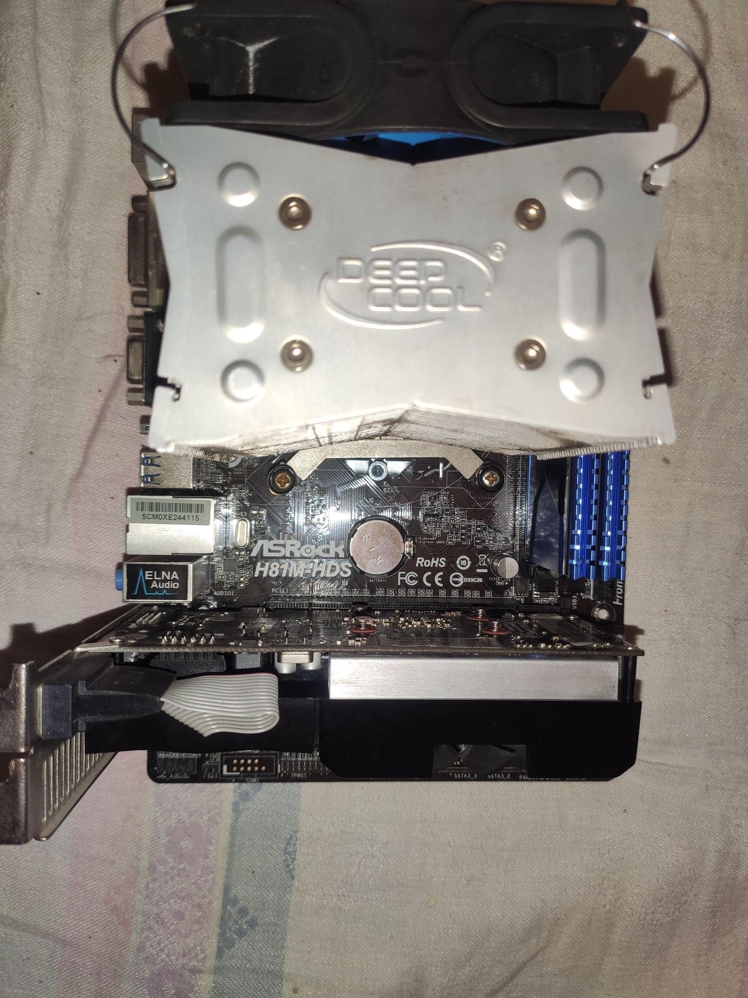 Цп intel core i3-4150 с материнской платой, озу 8гб, видеокарта gt630