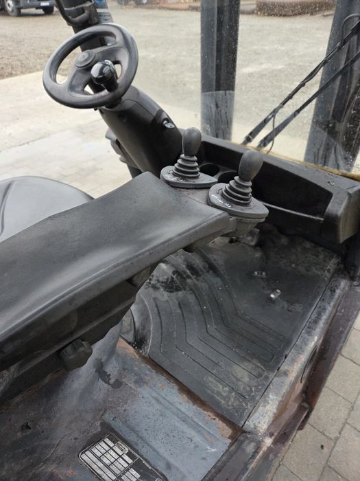 Vand motostivuitor  Linde H25