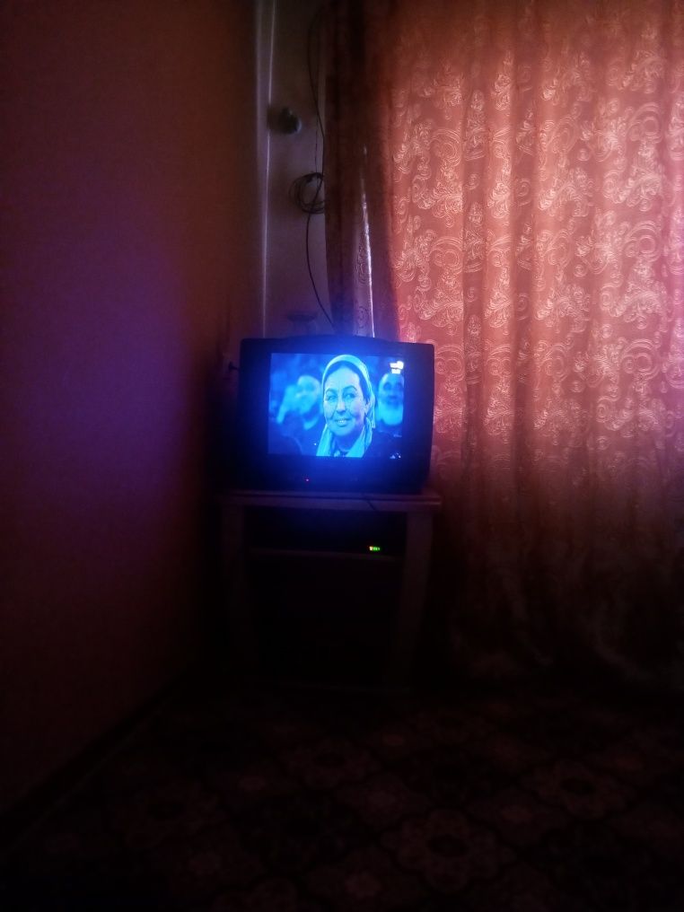 LG Televizor sotiladi