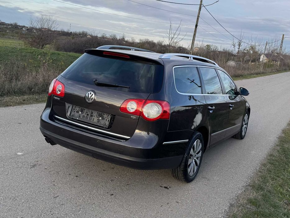 VW Passat 2.0TDI 2010 Euro5 • Clima • Trapă • Navi • Jante • Germania