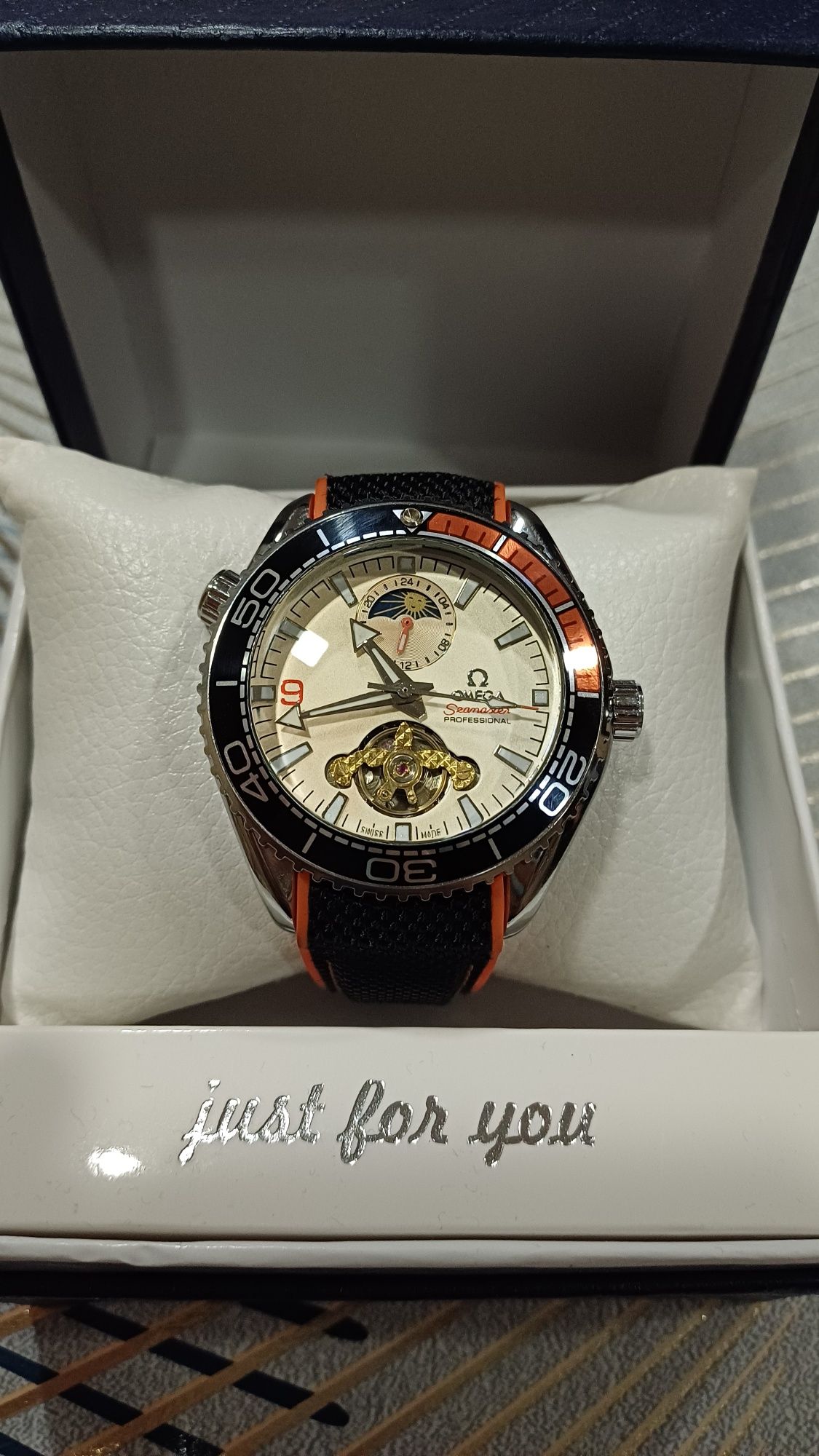 Omega soat yengi