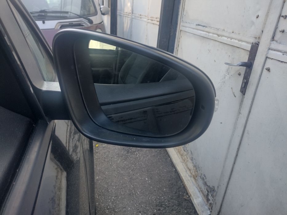 Oglinda exterioara vw Touran 2010-2015