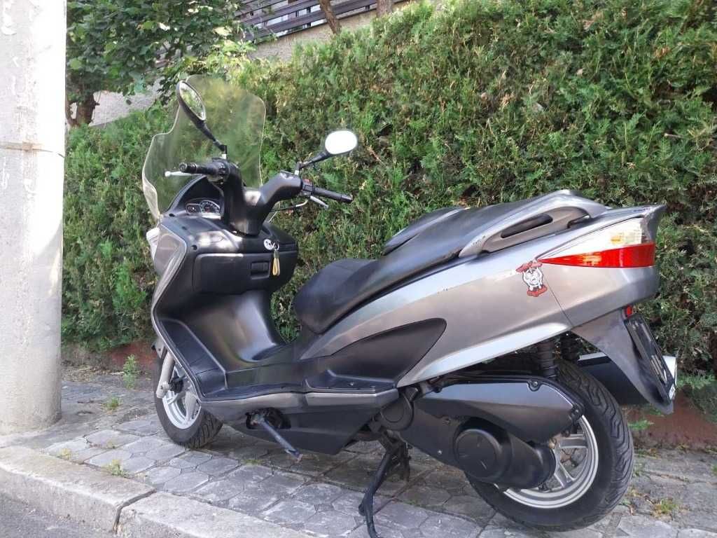 Suzuki Burgman 200i