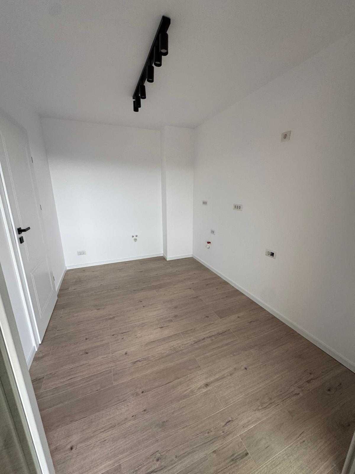 Vand apartament 2 camere cu CF 60mp, bucatarie decomandata, Elite City