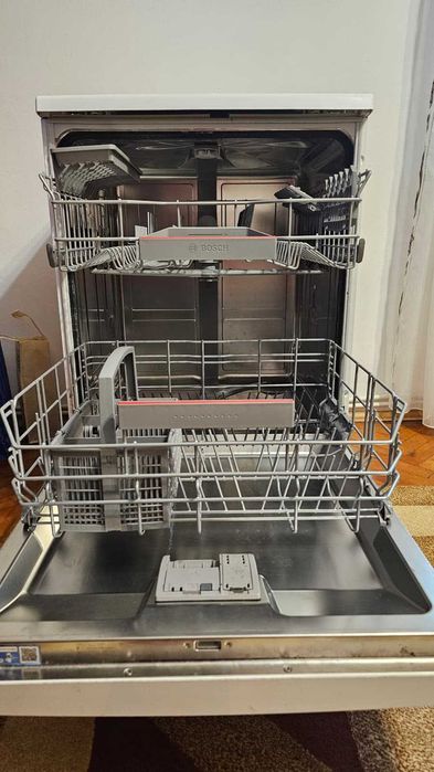 Vând mașină de spălat vase Bosch