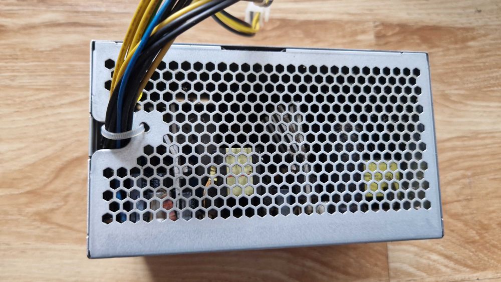 Vand PSU/Sursa pt Lenovo model SP50A36167 !! Ca Noua !! la 100lei