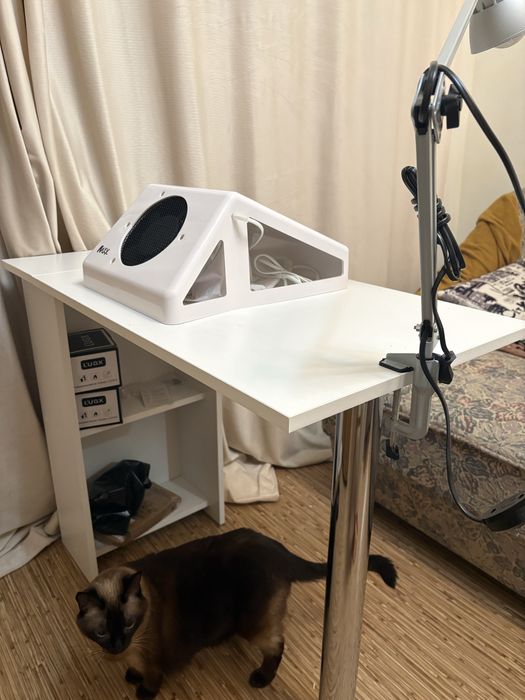 Вытяжка настольная для маникюра