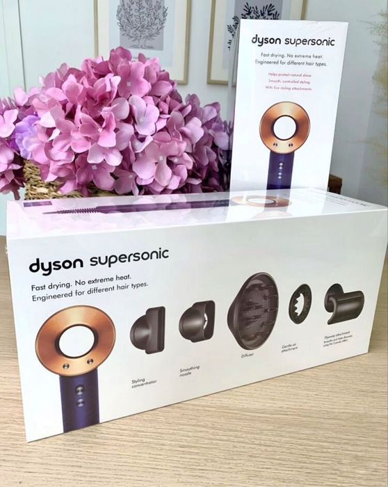В продаже полный комплект Стайлер Фен Выпрямитель Dyson Пакет Расчески