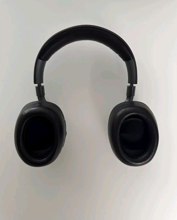 Casti Bowers & Wilkins PX Noise Cancelling Wireless 

Produ