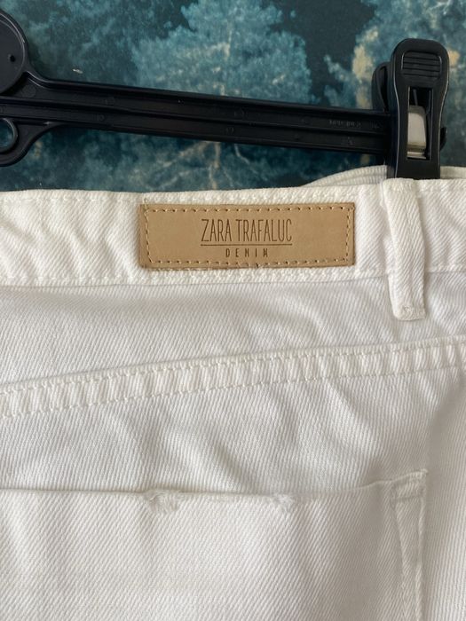Оригинални бели дънки TRF от Zara