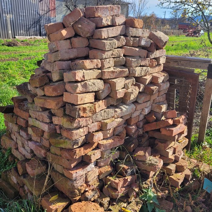 Caramida veche, rustica