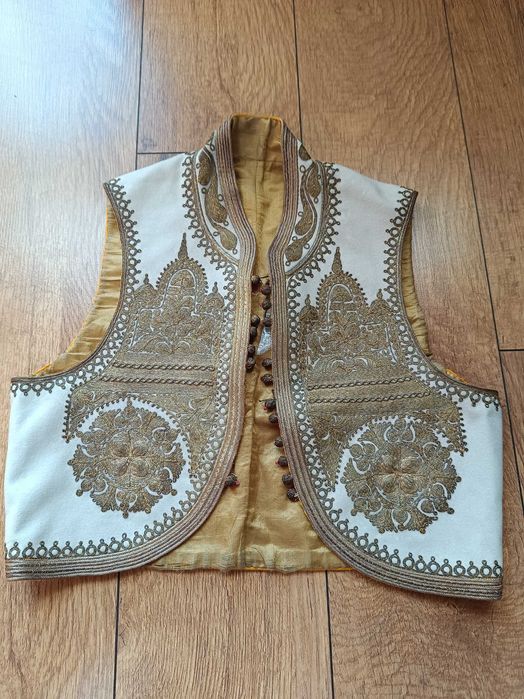 Детско сърмено елече