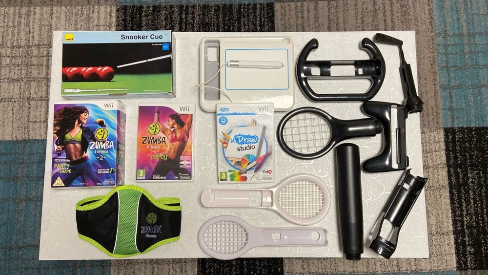 Accesorii Wii si Wii U. Si Jocuri Wii si Wii U Citiți descrierea anunț