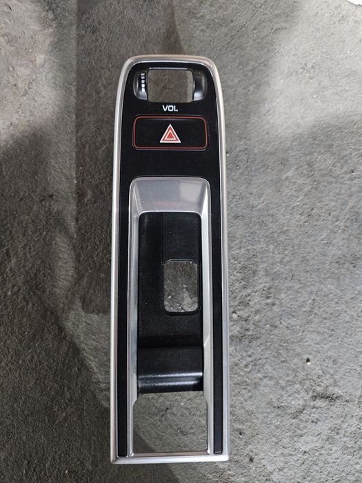 Панел/копче аварийни за Porsche Cayenne 9Y