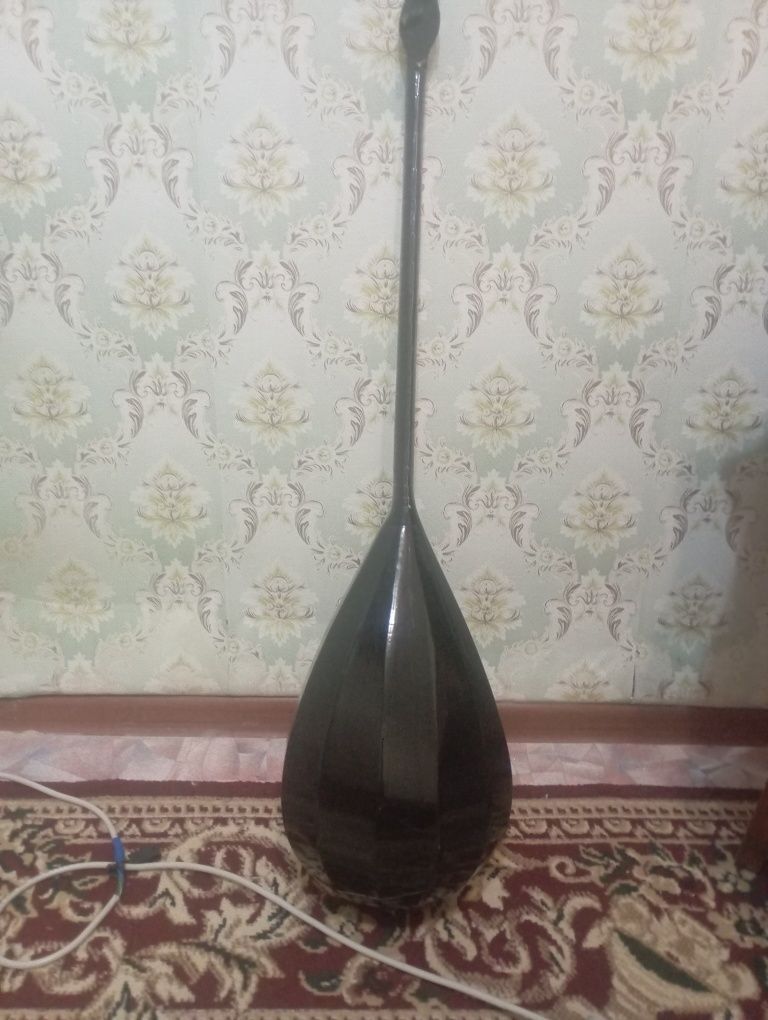 Домбыра ручной работы