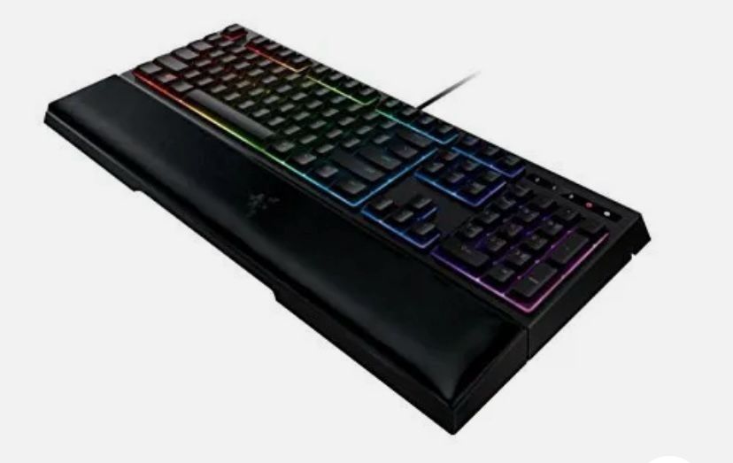 Vând tastatură Razer ornata chroma