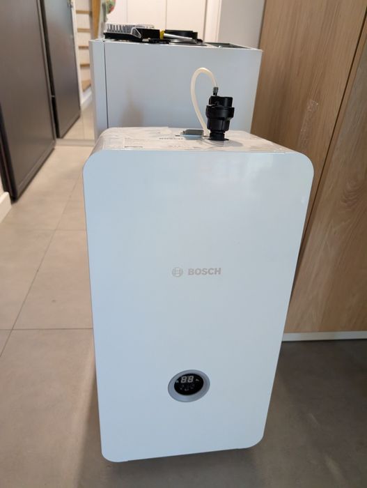 Centrala BOSCH tronic heat 3500 cu garanție