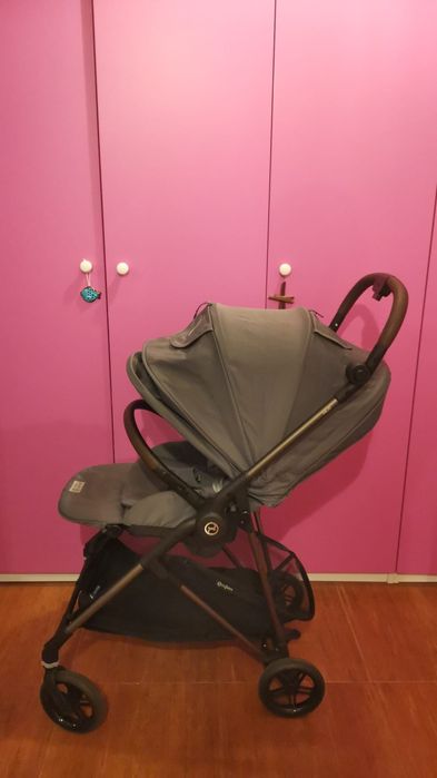Noul Carucior reversibil 3 in 1 Cybex Melio Carbon + landou și scoică
