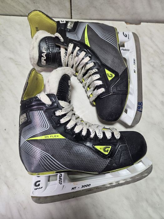 Patine 198 hochei hockey  Graf marime 39 ( 25,5  cm)