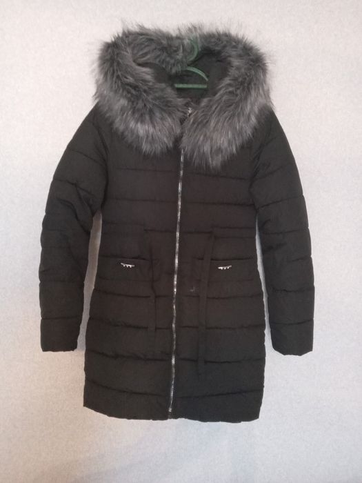 Продам ветровку .