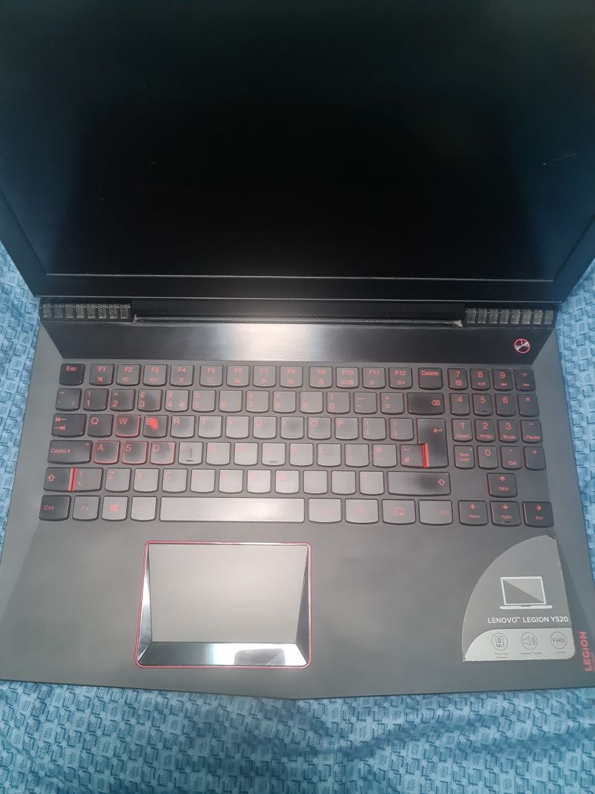 Laptop Lenovo Legion y520