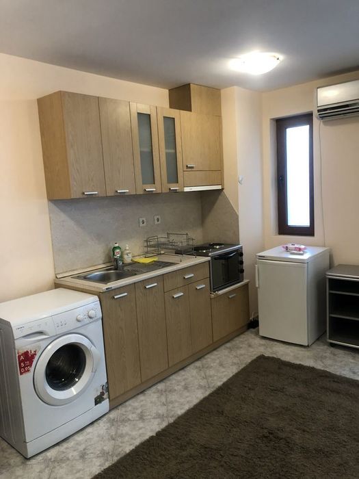 Дава се под наем Едностаен апартамент в Варна, Център - 50 кв.м за 357 € - Снимка #4