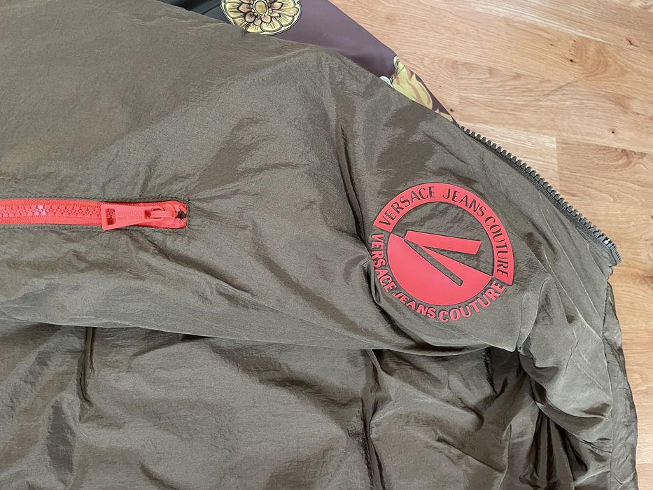 Geacă cu puf Versace nouă original doua fete!!!