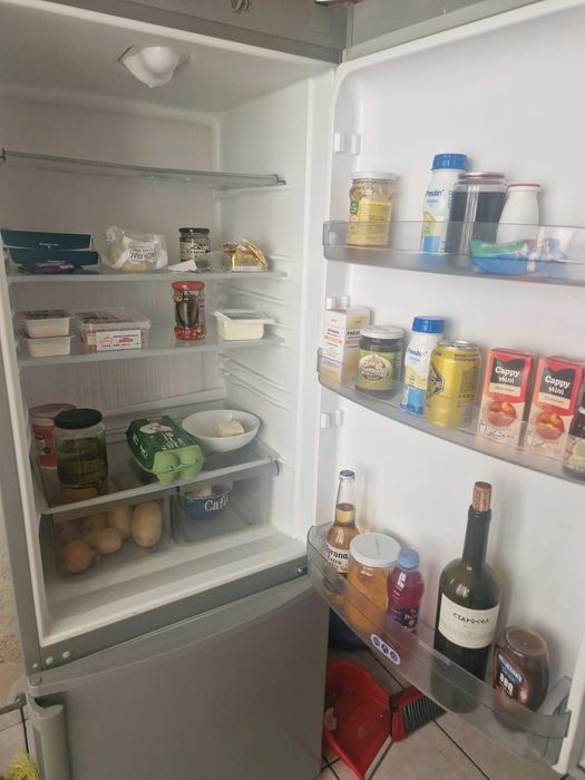 хладилник с фризер whirlpool