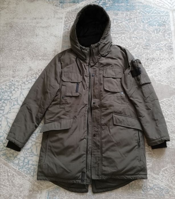 Мужской пуховик фирмы Bershka
