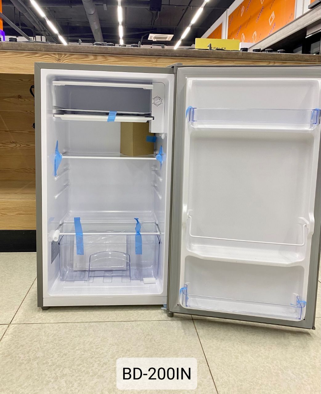 Мини холодильник Beston refrigerator BD-200IN
BD-200IN

• Требует разм