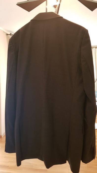 Costum Hugo Boss 2 piese, nou, înaltă calitate, cumpărat din Londra
