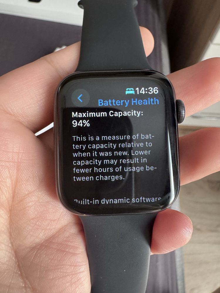 apple watch series 6 44 samsung galaxy watch 5 pro