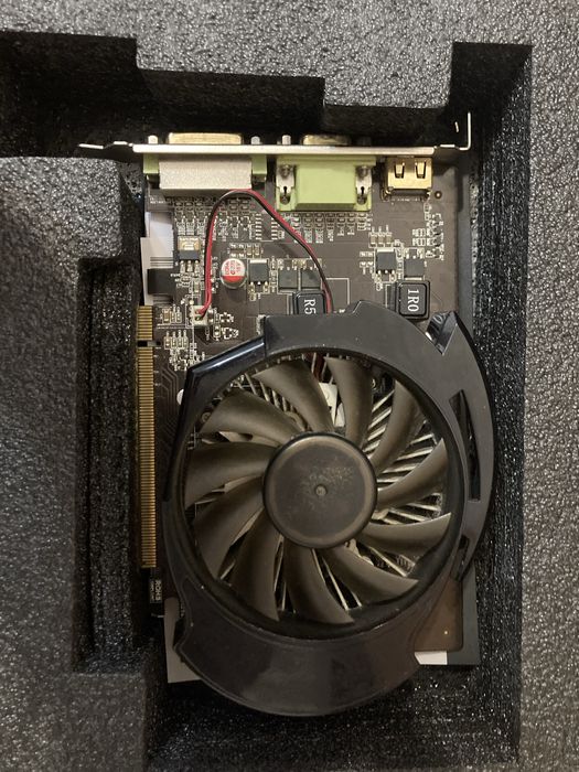 Видеокарта GT440 AFox