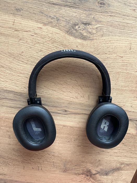 Продам Наушники jbl