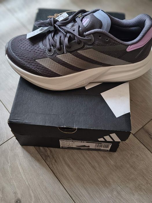 Маратонки Adidas 39,5
