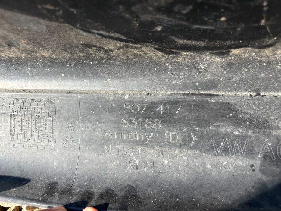 Bara spate cu gauri de senzori Vw Transporter T6 dupa 2016 7LA807417B